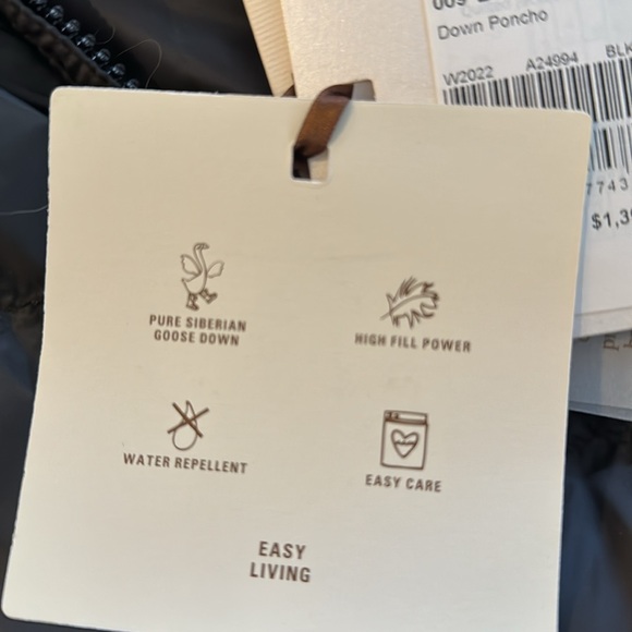 MaxMara The Cube Down Poncho - Picture 12 of 14